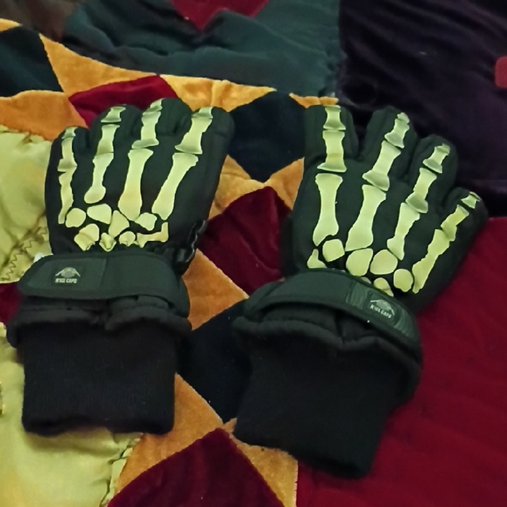Skeleton Design Black Gloves